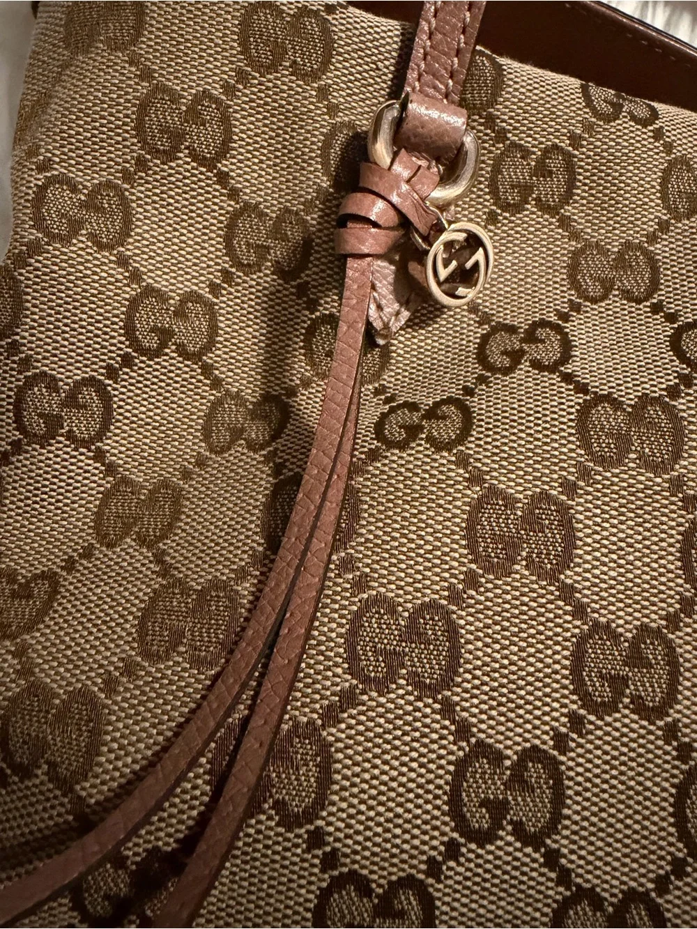Gucci Canvas Bree tote
